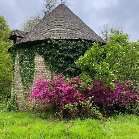 Chateau De فندق مبيت وإفطار Saint-Pois