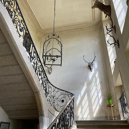 Chateau De فندق مبيت وإفطار *