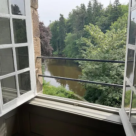 住宿加早餐酒店 Chateau De 3*