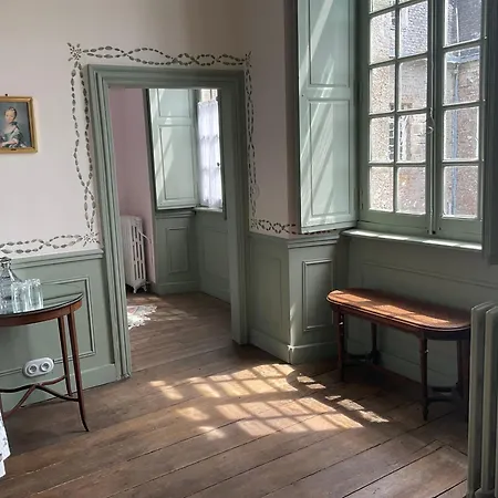 Chateau De Bed & Breakfast Saint-Pois