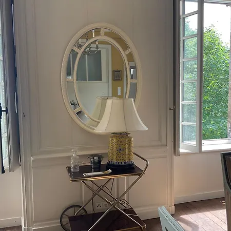 Chateau De 住宿加早餐酒店 3*