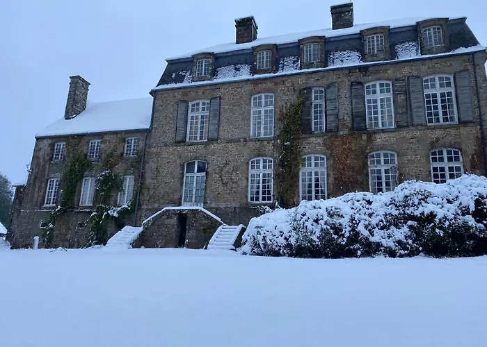 Chateau De Bed & Breakfast Saint-Pois
