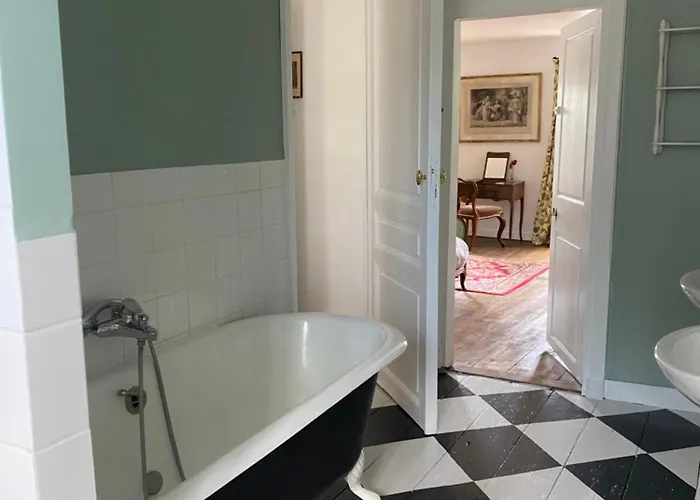 Chateau De Saint-Pois